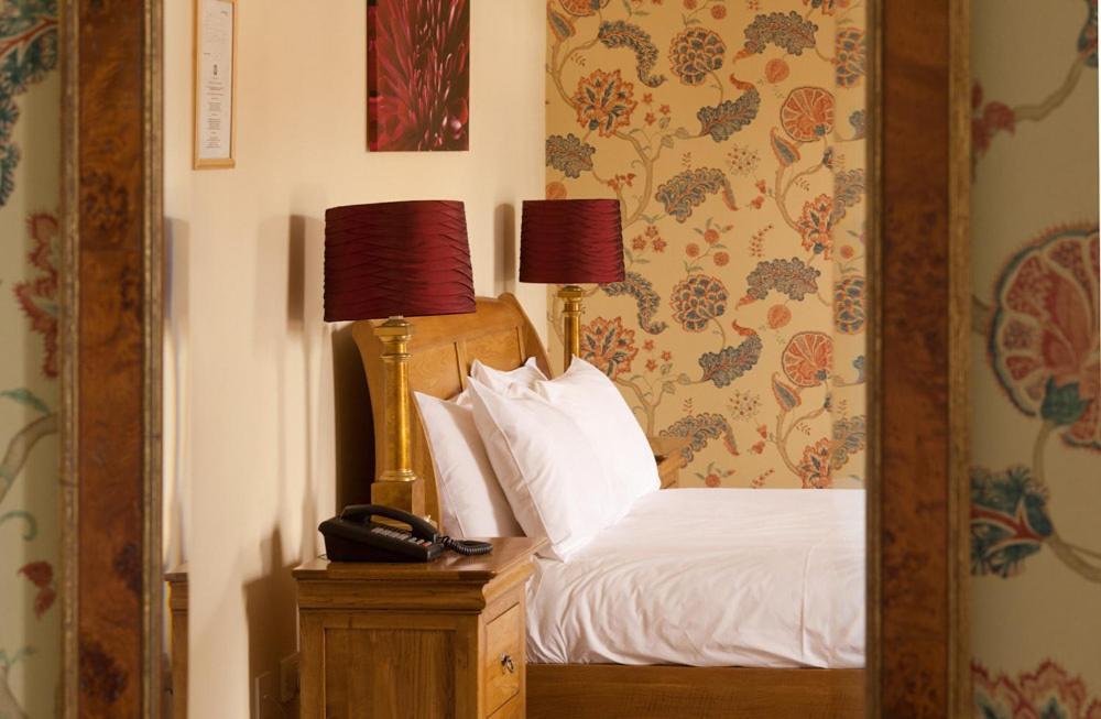 The Thomas Paine Hotel Thetford Extérieur photo