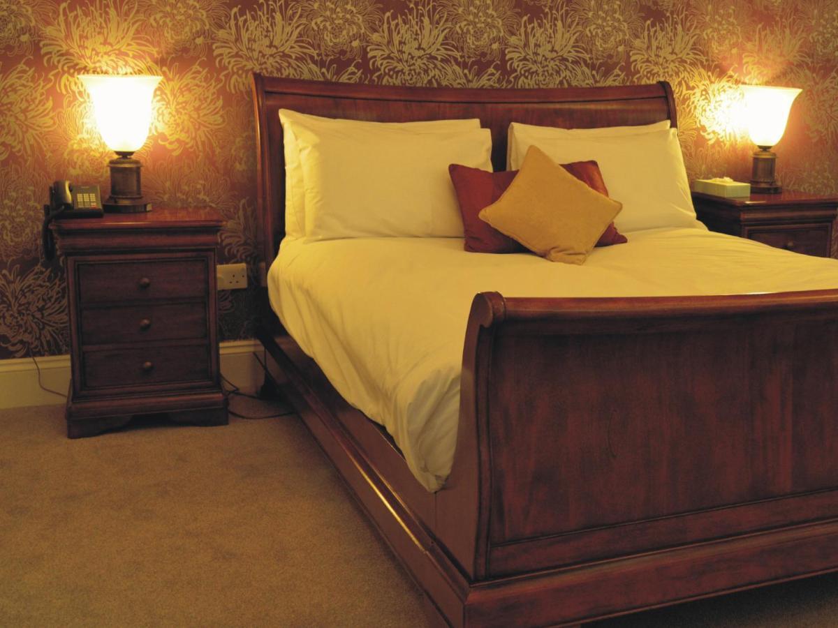 The Thomas Paine Hotel Thetford Extérieur photo